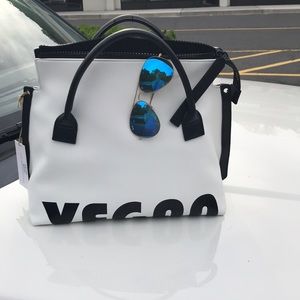 Brand new !!Expressions NYC Vegan women’s bag 💕